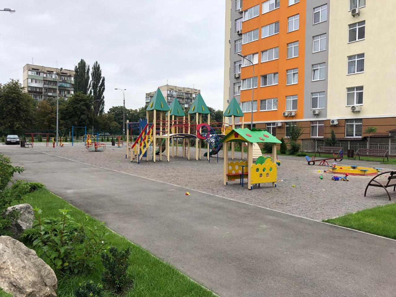 Стильна Та Простора Квартира Kiev Buitenkant foto